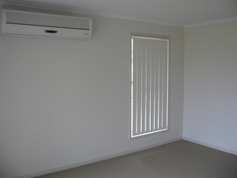 24 Jamie Crescent, Gracemere QLD 4702