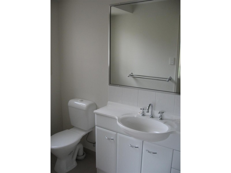 24 Jamie Crescent, Gracemere QLD 4702