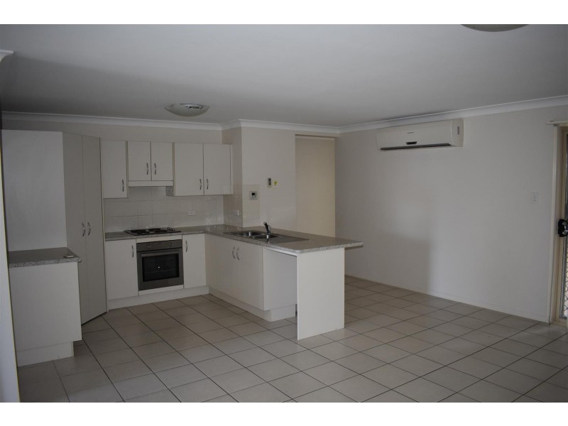 17 Riley Drive, Gracemere QLD 4702