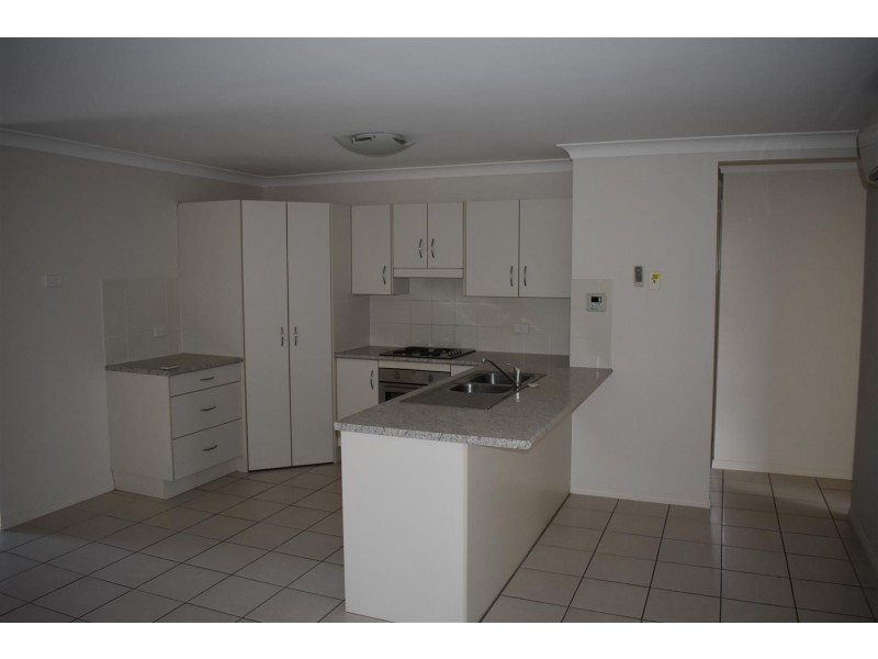 17 Riley Drive, Gracemere QLD 4702