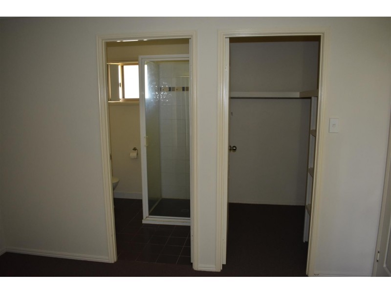 17 Riley Drive, Gracemere QLD 4702