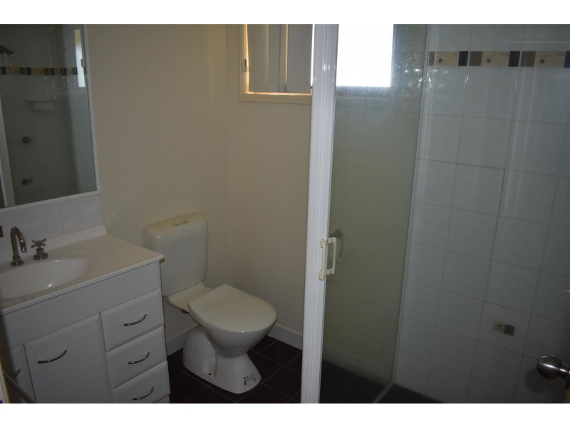 17 Riley Drive, Gracemere QLD 4702