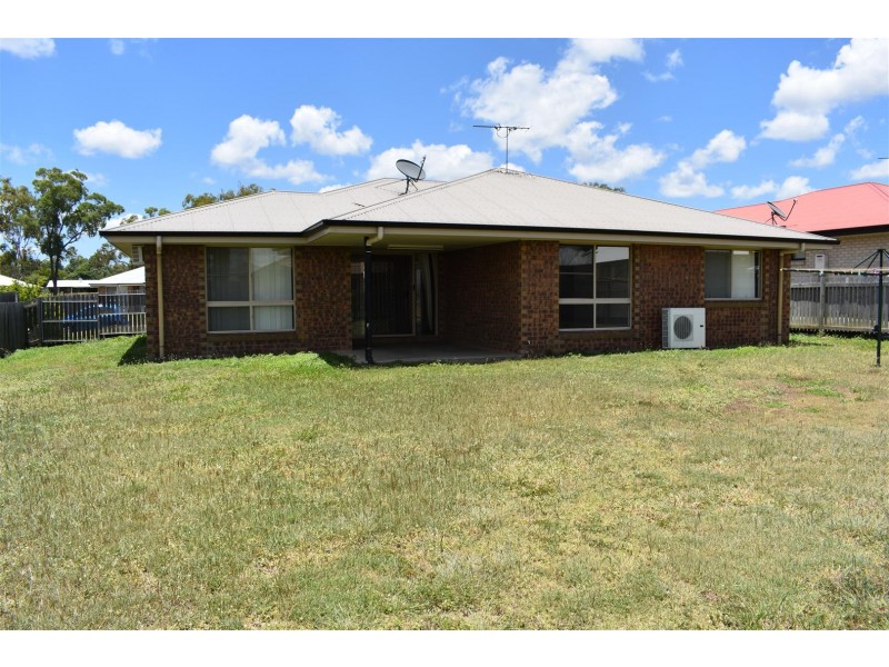 17 Riley Drive, Gracemere QLD 4702