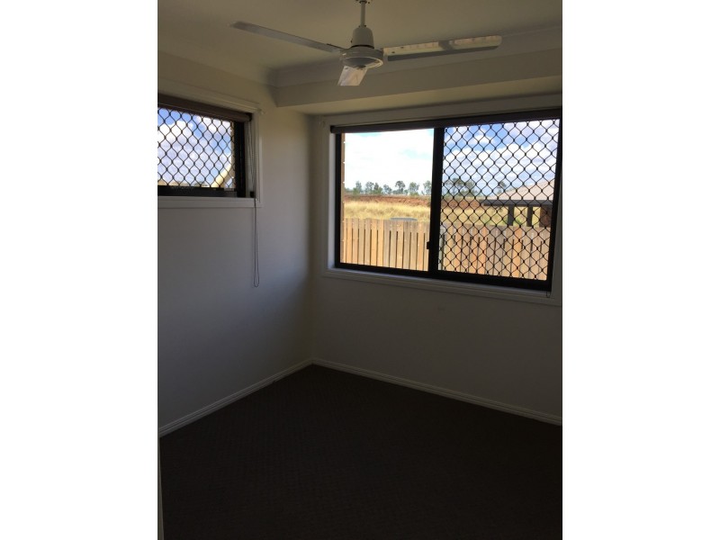 18 CONWAY COURT, Gracemere QLD 4702