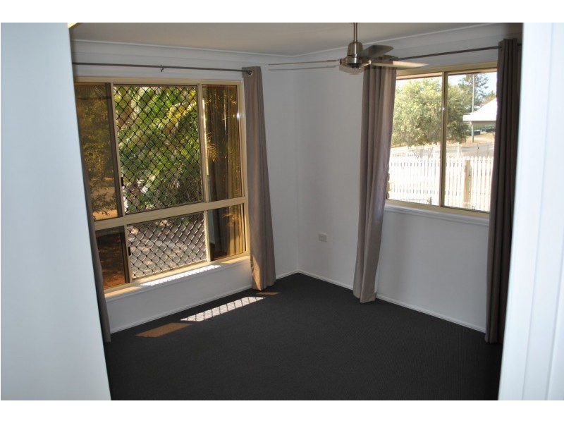 2a Buxton Drive, Gracemere QLD 4702