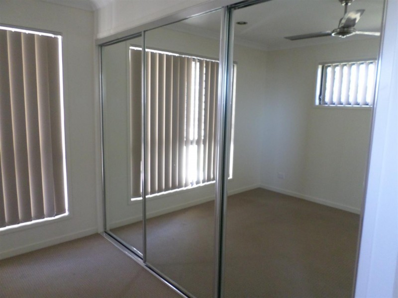 27 Viney Street, Gracemere QLD 4702