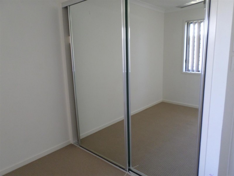 27 Viney Street, Gracemere QLD 4702