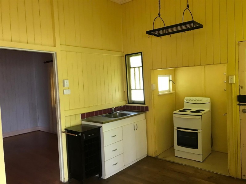 371 Paterson Avenue, Koongal QLD 4701