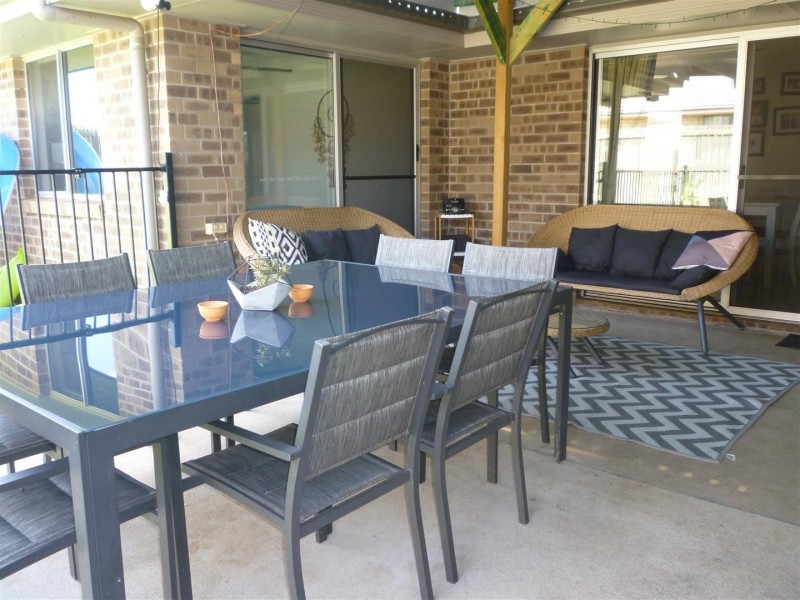 6 Lawson Court, Gracemere QLD 4702