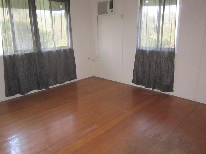 76 Dee Street, Mount Morgan QLD 4714