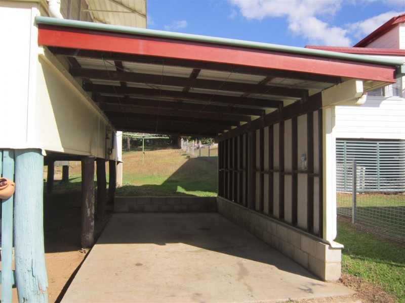 76 Dee Street, Mount Morgan QLD 4714