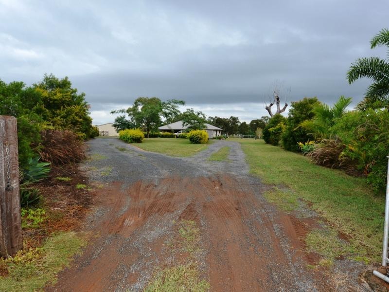 19 Robertson Road, Gracemere QLD 4702