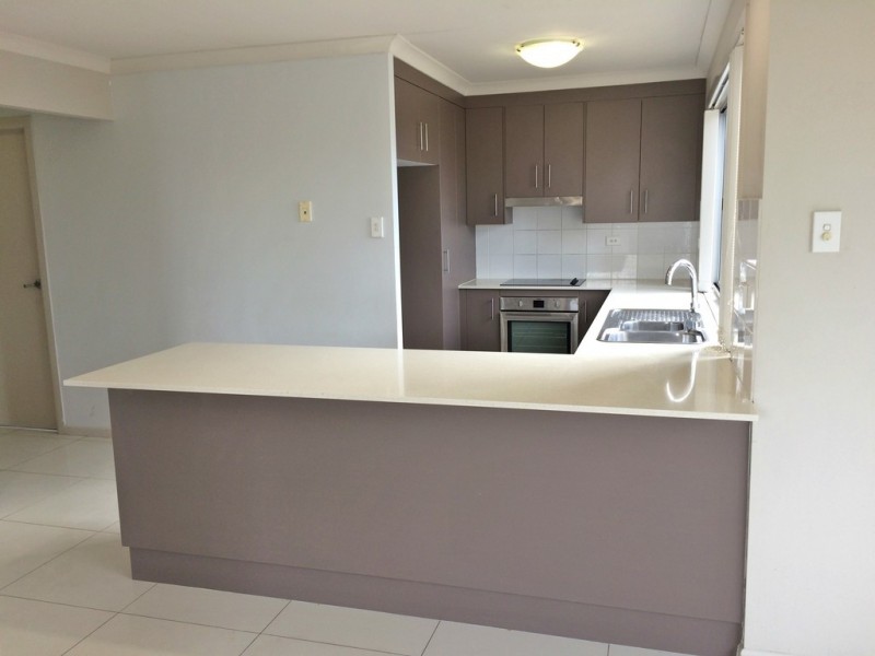 9 Owen Avenue, Gracemere QLD 4702