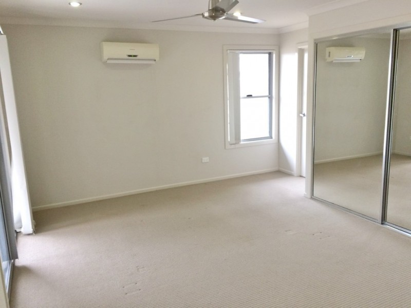 9 Owen Avenue, Gracemere QLD 4702