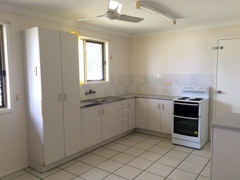 98 Donovan Crescent, Gracemere QLD 4702