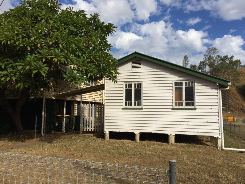1/2 Morgan Street, Mount Morgan QLD 4714