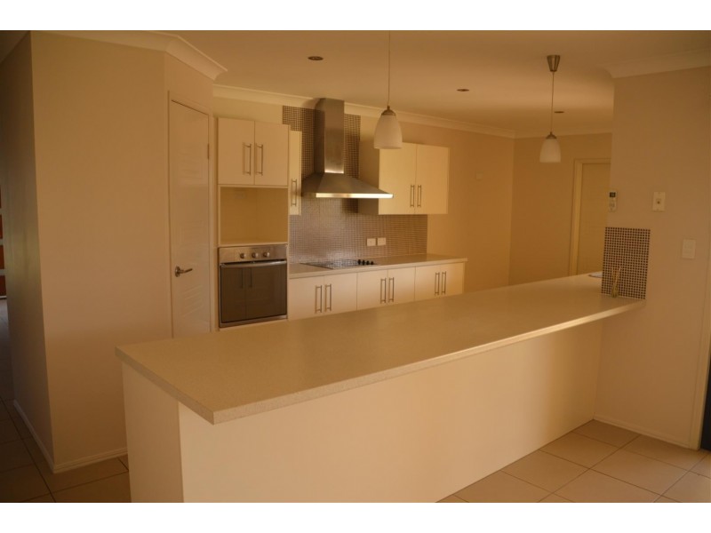 39 Origano Avenue, Gracemere QLD 4702