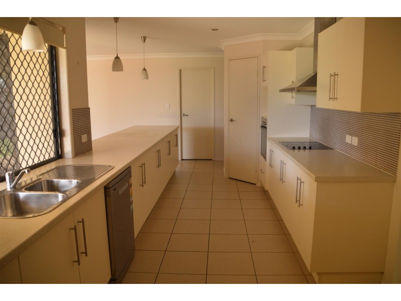 39 Origano Avenue, Gracemere QLD 4702