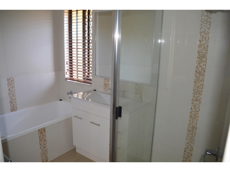39 Origano Avenue, Gracemere QLD 4702