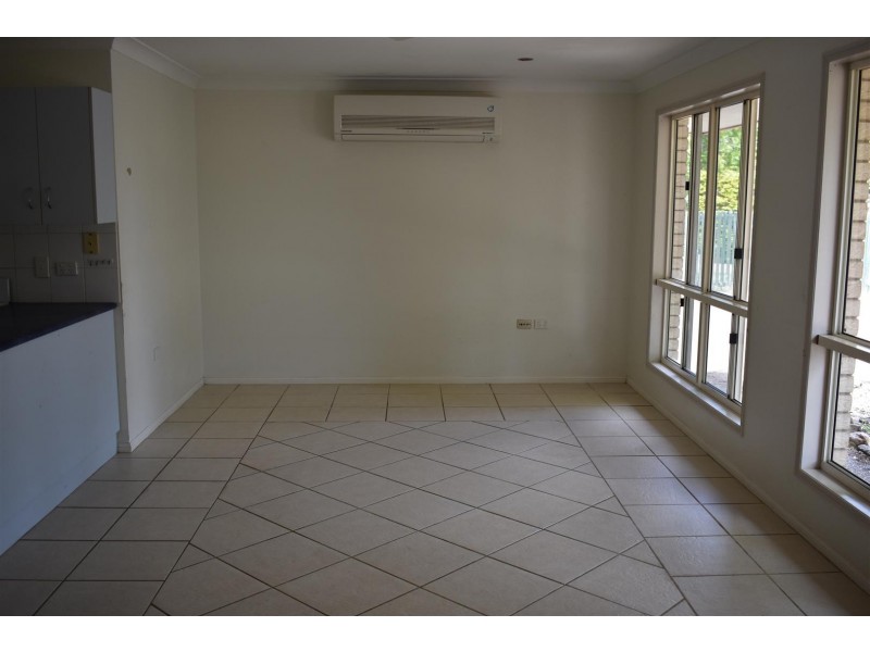 11 Rosewood Av, Gracemere QLD 4702