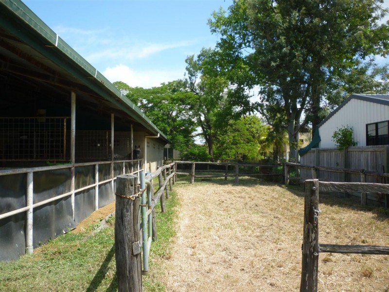 217 Lakes Creek Road, Berserker QLD 4701