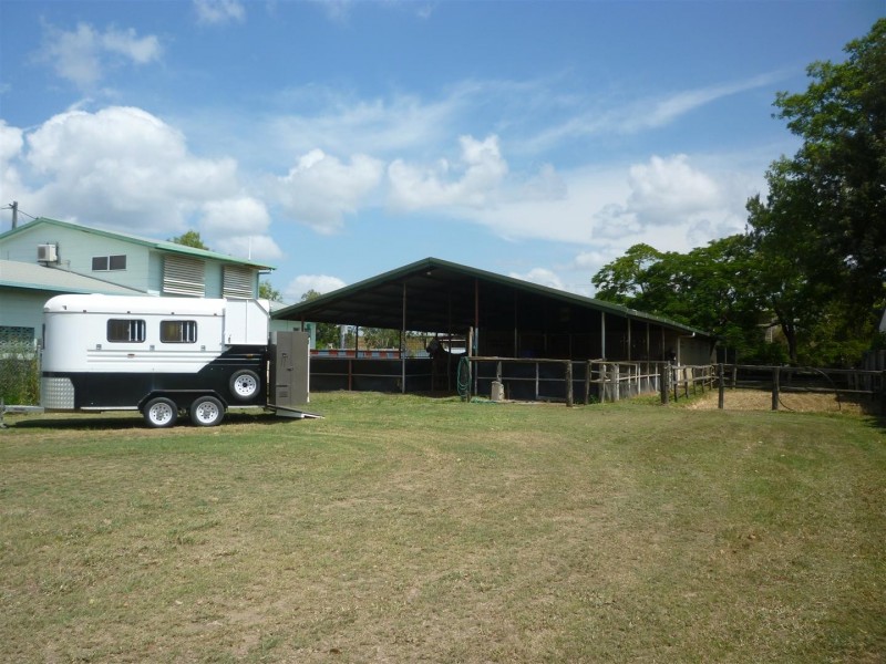 217 Lakes Creek Road, Berserker QLD 4701