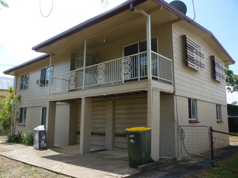217 Lakes Creek Road, Berserker QLD 4701
