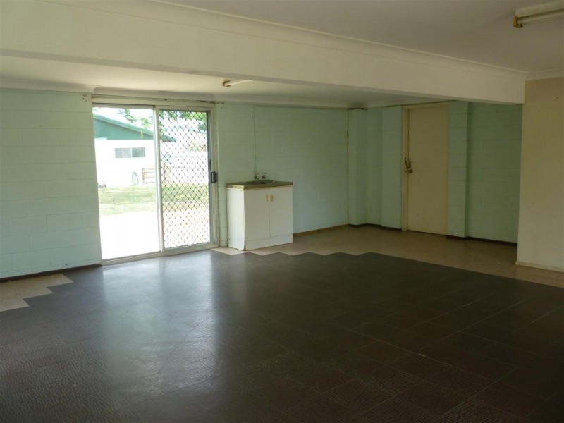 217 Lakes Creek Road, Berserker QLD 4701