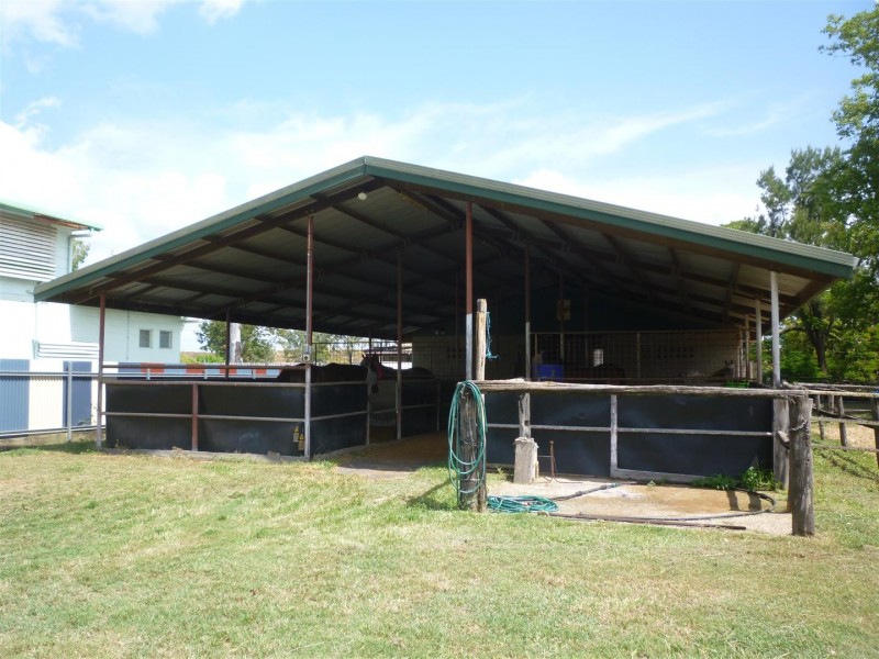 217 Lakes Creek Road, Berserker QLD 4701