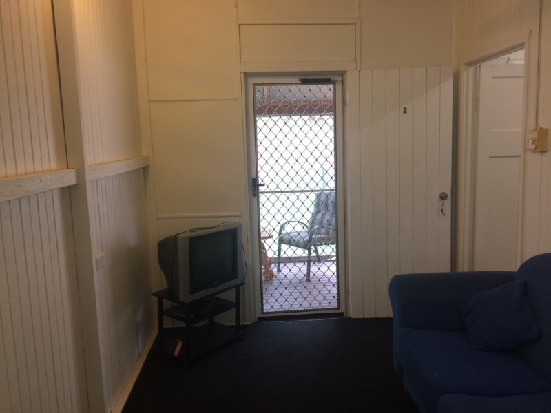 2/2 Morgan Street, Mount Morgan QLD 4714