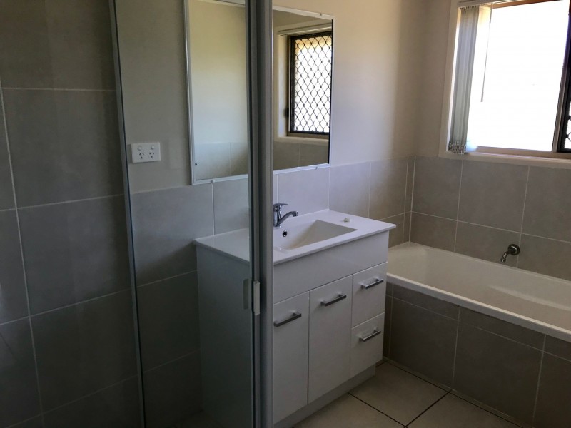 50 Riley Drive, Gracemere QLD 4702