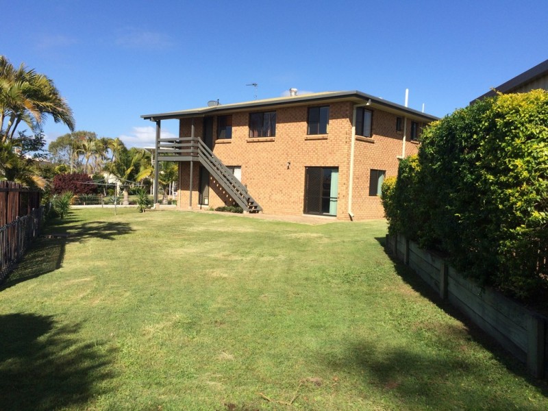 2 Clara Place, Gracemere QLD 4702