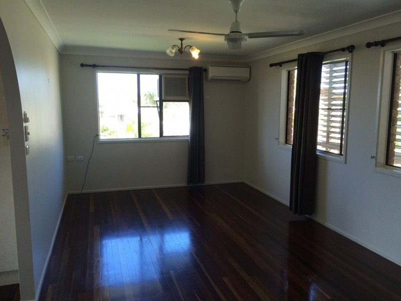 2 Clara Place, Gracemere QLD 4702