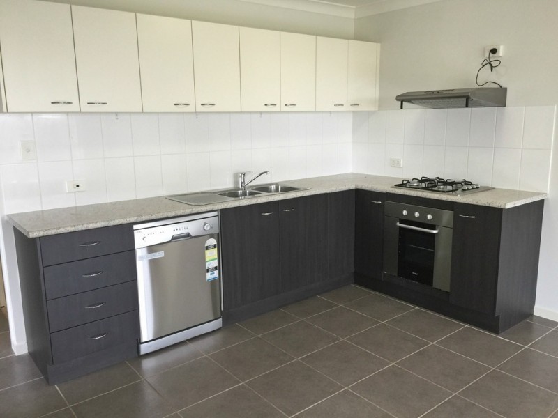 2 Tippett Crescent, Gracemere QLD 4702