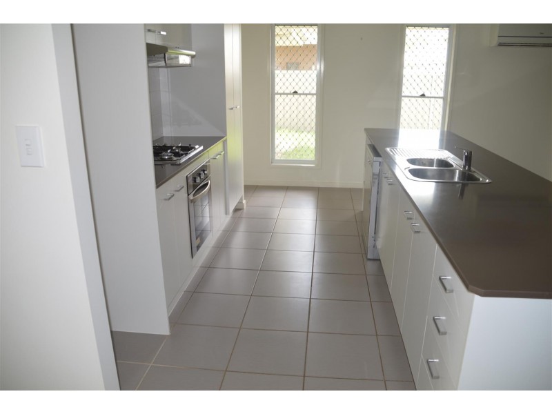 37 Doongarra Crescent, Gracemere QLD 4702