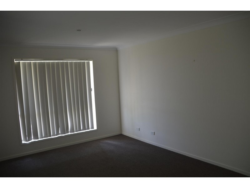 37 Doongarra Crescent, Gracemere QLD 4702