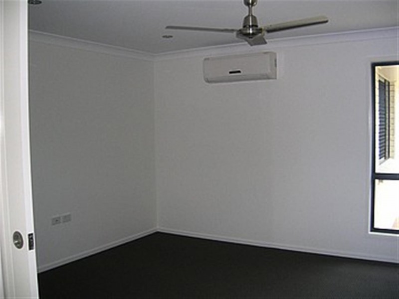 6 Thomas Street, Gracemere QLD 4702