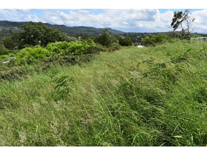 37 Jeannie St, Mount Morgan QLD 4714