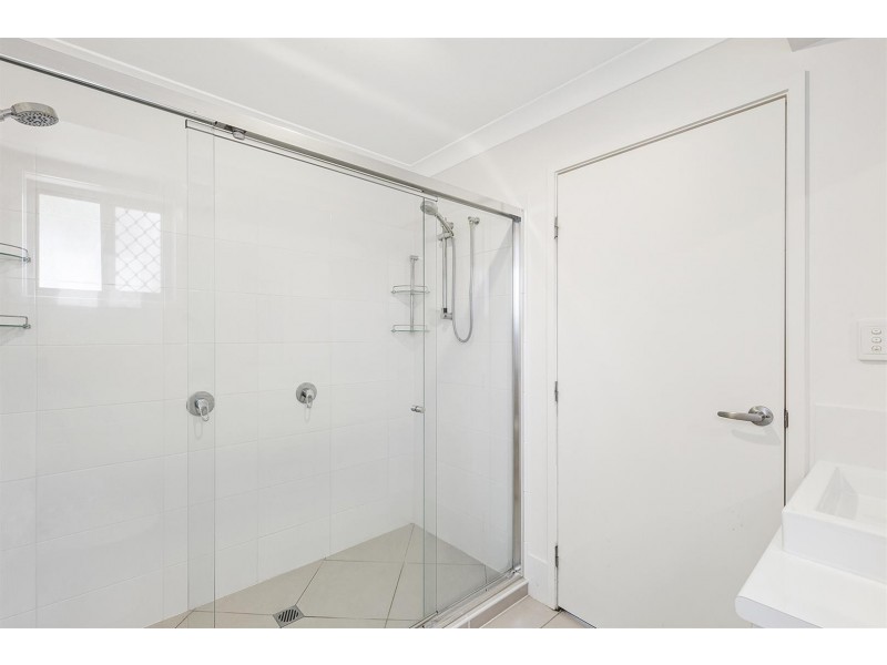 19 Rosebrook Place, Gracemere QLD 4702