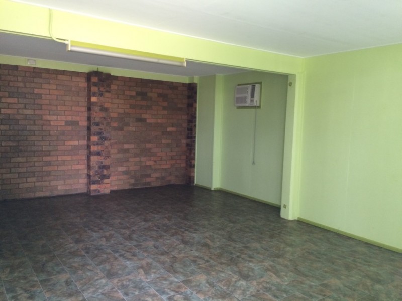 37 Cowan Street, Gracemere QLD 4702