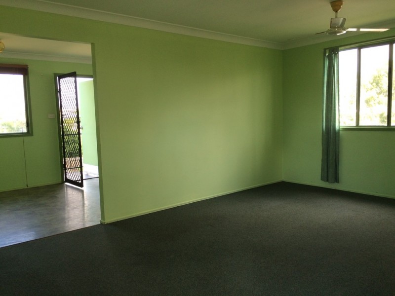 37 Cowan Street, Gracemere QLD 4702