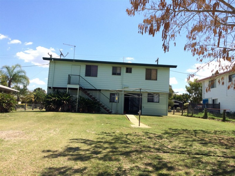 37 Cowan Street, Gracemere QLD 4702