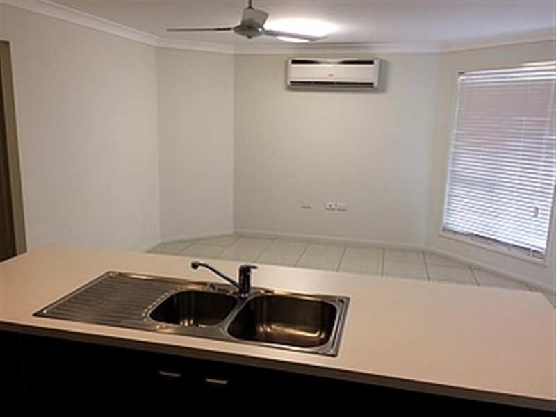19 Jamie Crescent, Gracemere QLD 4702
