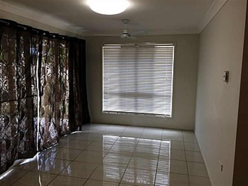 19 Jamie Crescent, Gracemere QLD 4702