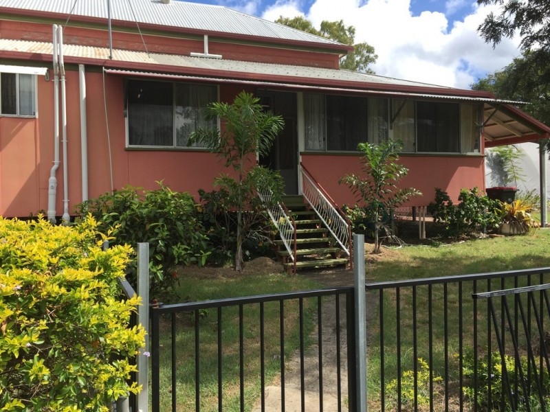 4/352 Lakes Creek Road, Koongal QLD 4701