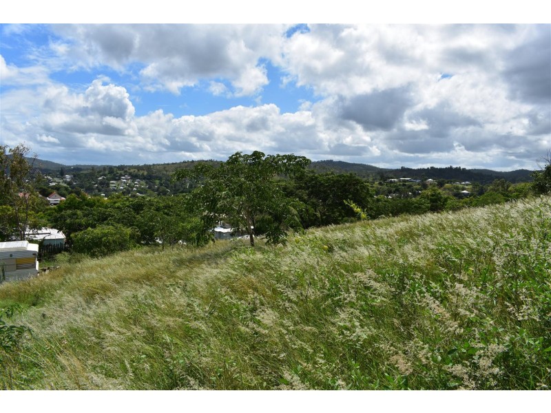 39 Jeannie Street, Mount Morgan QLD 4714