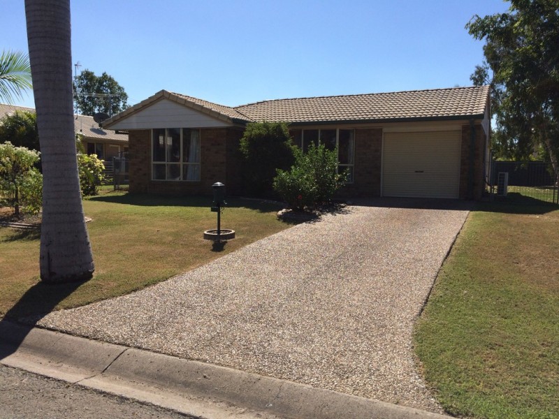 3 Mathias Place, Kawana QLD 4701