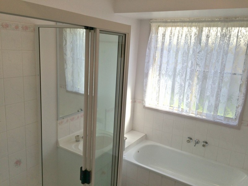 3 Mathias Place, Kawana QLD 4701