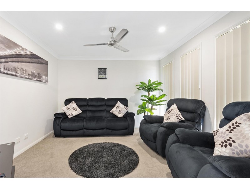 5 Jamie Crescent, Gracemere QLD 4702