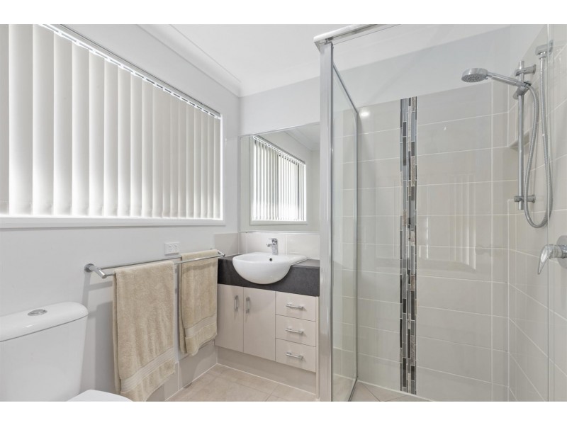 5 Jamie Crescent, Gracemere QLD 4702